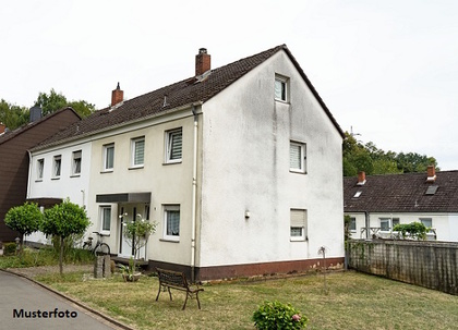 Mehrfamilienhaus in 08523 Plauen