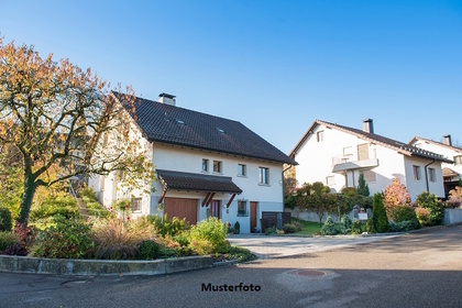 Einfamilienhaus in 65824 Schwalbach am Taunus